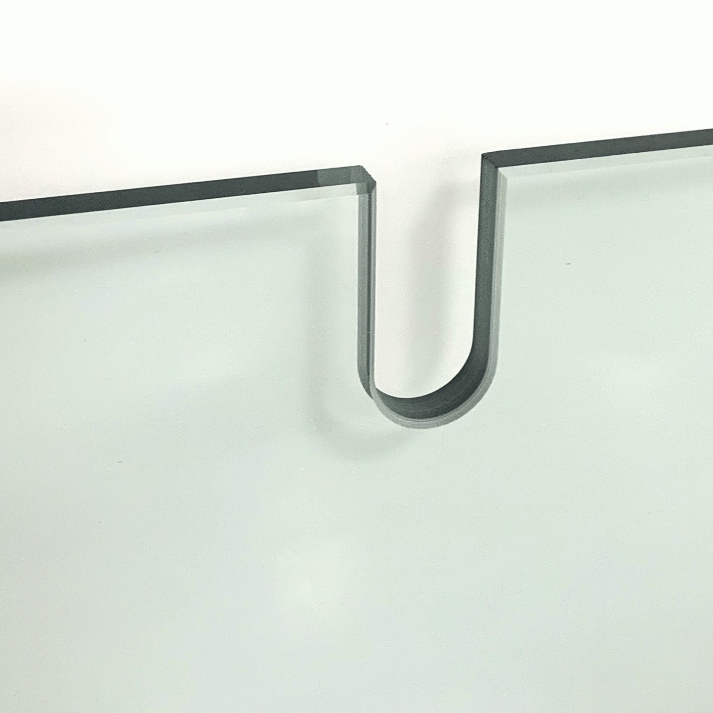 WDCC - Glass Processing  Corner & Angle Cut Out