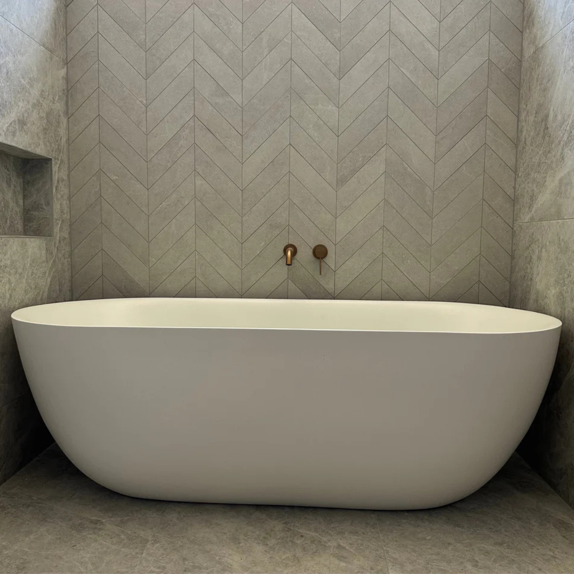 SOHO SOLID SURFACE FREESTANDING BATH