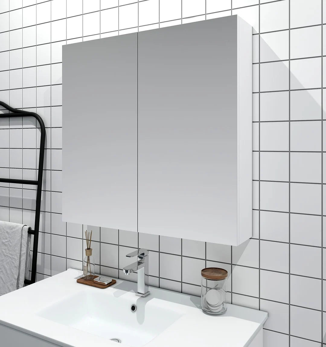 600mm x 720mm MDF Shaving Cabinet - Gloss White